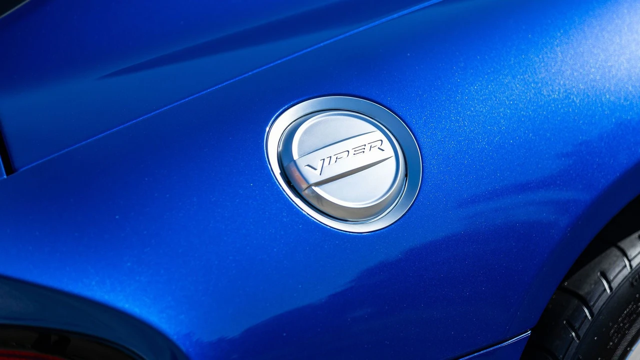 2013 Dodge Viper 5th Gen - Image 14 of 31