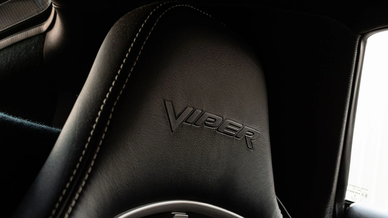 2013 Dodge Viper 5th Gen - Image 25 of 31