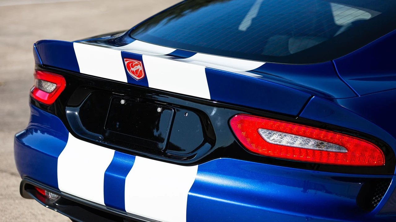 2013 Dodge Viper 5th Gen - Image 16 of 31