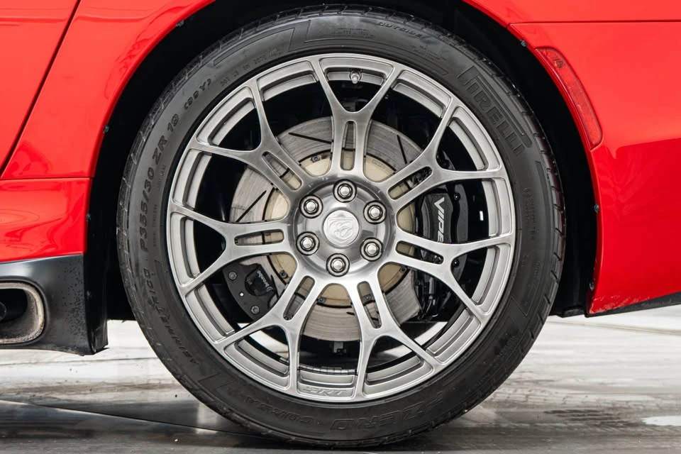 2013 Dodge Viper - Image 10 of 19
