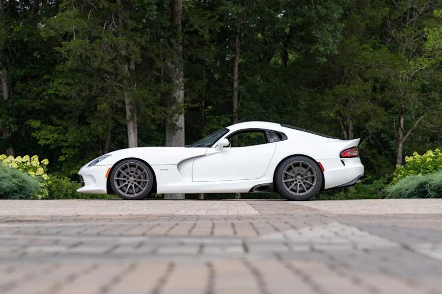 2013 Dodge Viper 5th Gen - Image 2 of 31