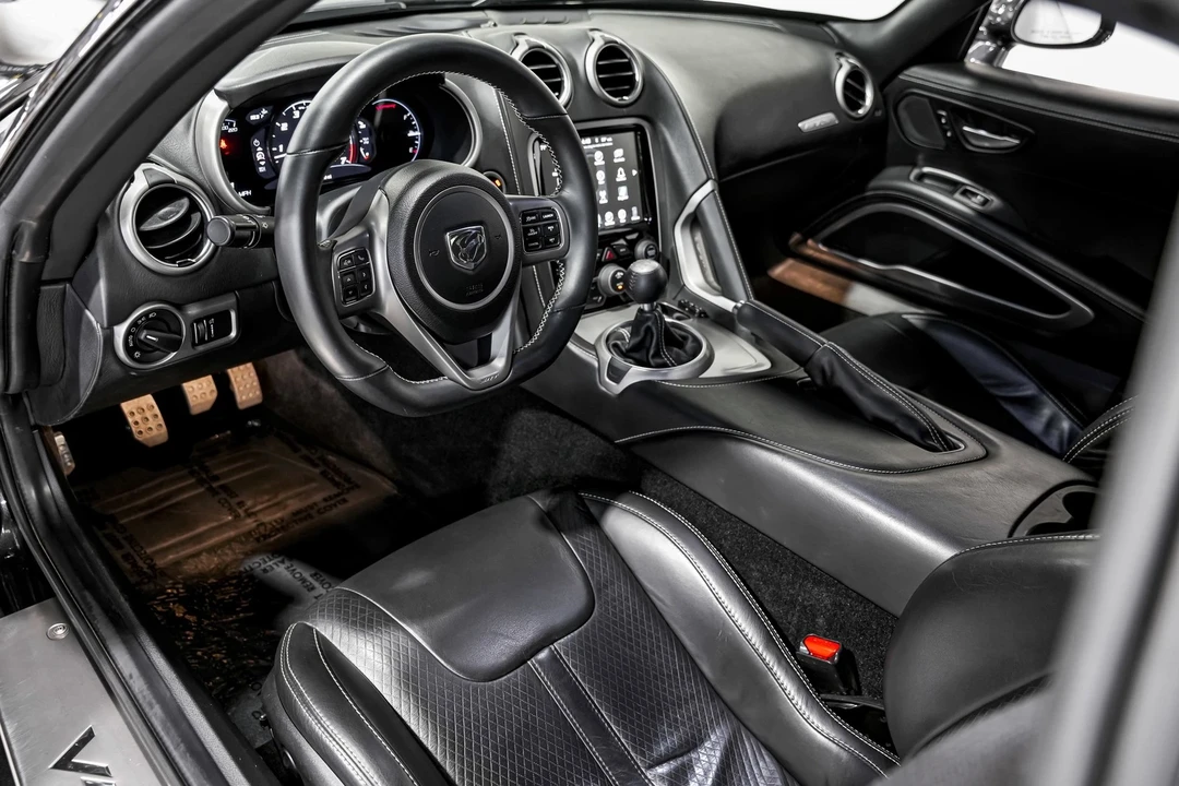 2013 Dodge Viper 5th Gen - Image 10 of 12