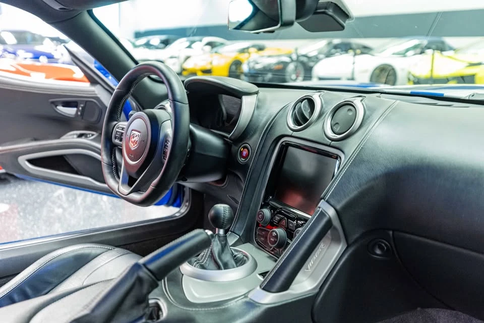 2013 Dodge Viper - Image 13 of 17