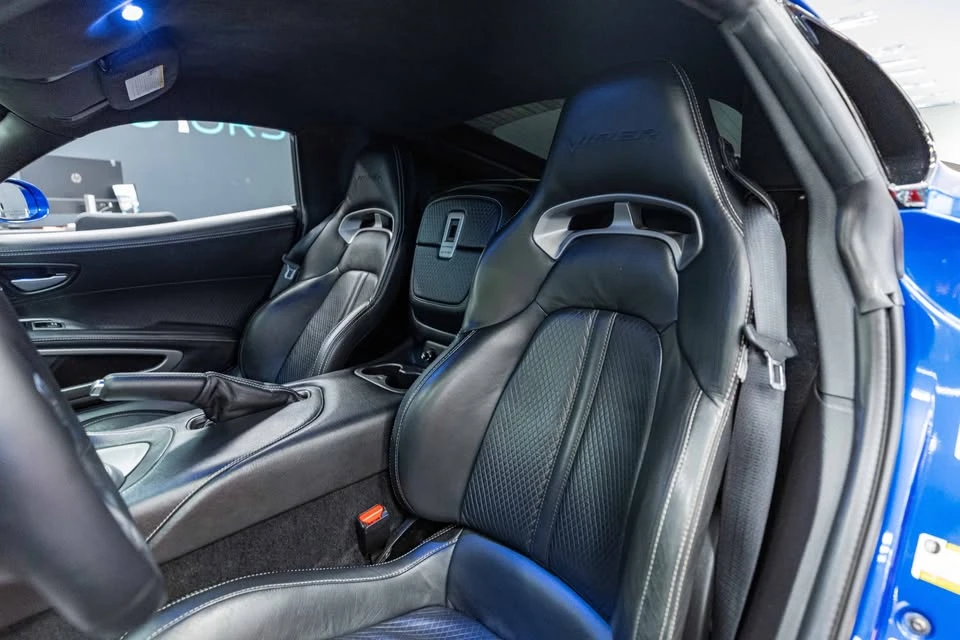 2013 Dodge Viper - Image 12 of 17