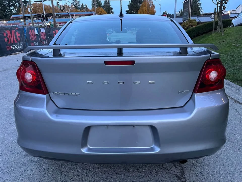 2013 Dodge Avenger Sedan - Image 4 of 17