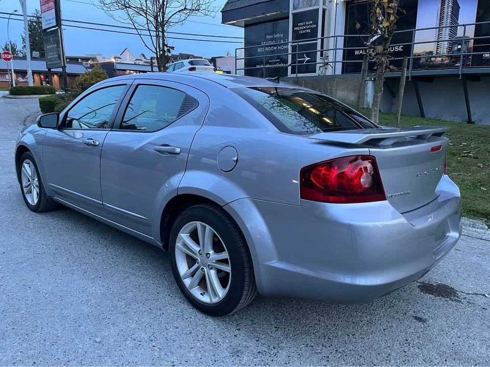 2013 Dodge Avenger Sedan - Image 3 of 17