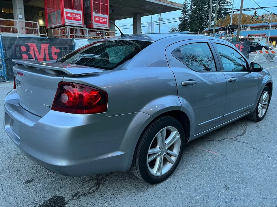 2013 Dodge Avenger Sedan - Image 6 of 17