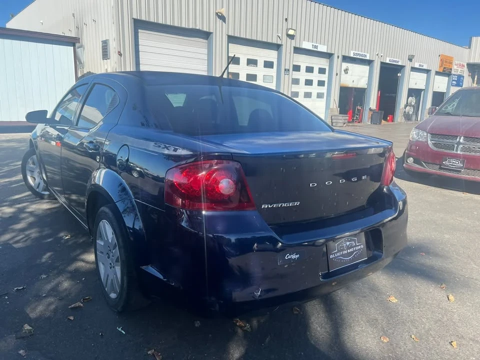 2013 Dodge Avenger Sedan - Image 7 of 20