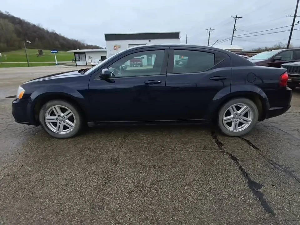 2013 Dodge Avenger Sedan - Image 2 of 12