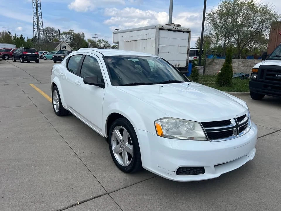 2013 Dodge Avenger Sedan - Image 3 of 9