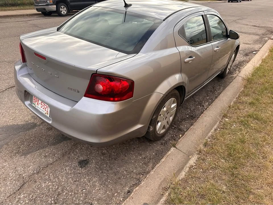 2013 Dodge Avenger Sedan - Image 4 of 5