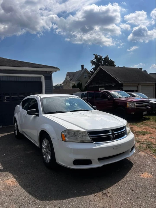 2013 Dodge Avenger Sedan - Image 5 of 12