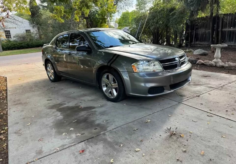 2013 Dodge Avenger Sedan - Image 2 of 11