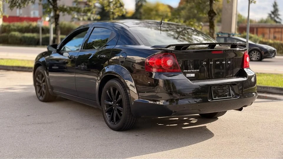 2013 Dodge Avenger Sedan - Image 4 of 14