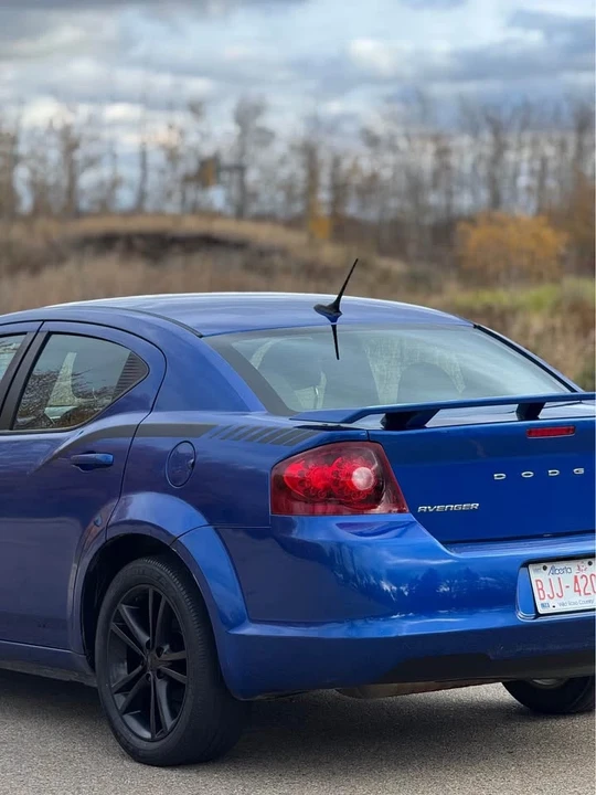 2013 Dodge Avenger Sedan - Image 5 of 10