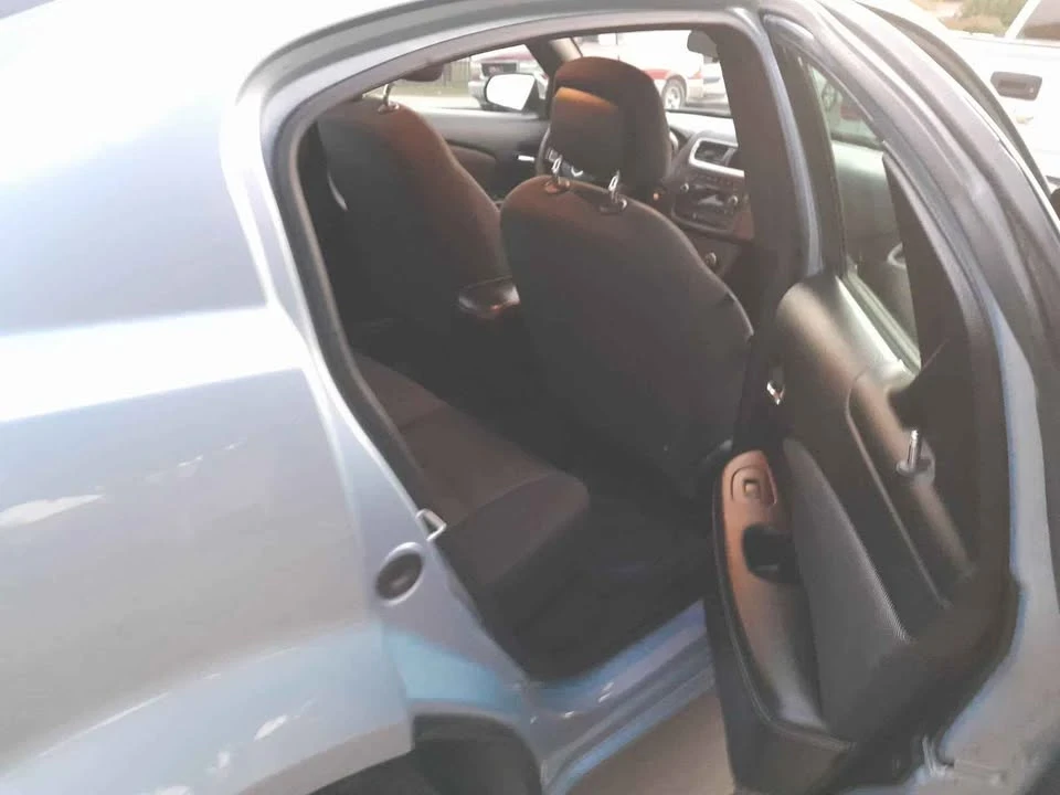 2013 Dodge Avenger Sedan - Image 3 of 8