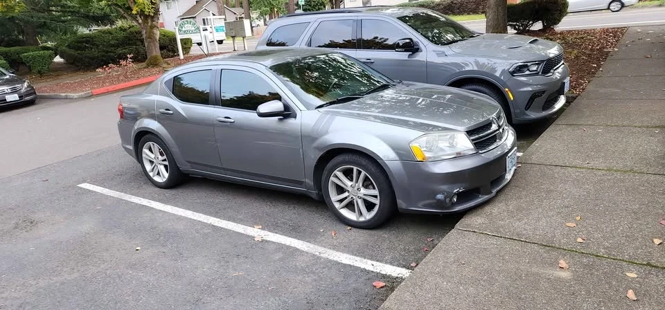 2013 Dodge Avenger Sedan - Image 7 of 11