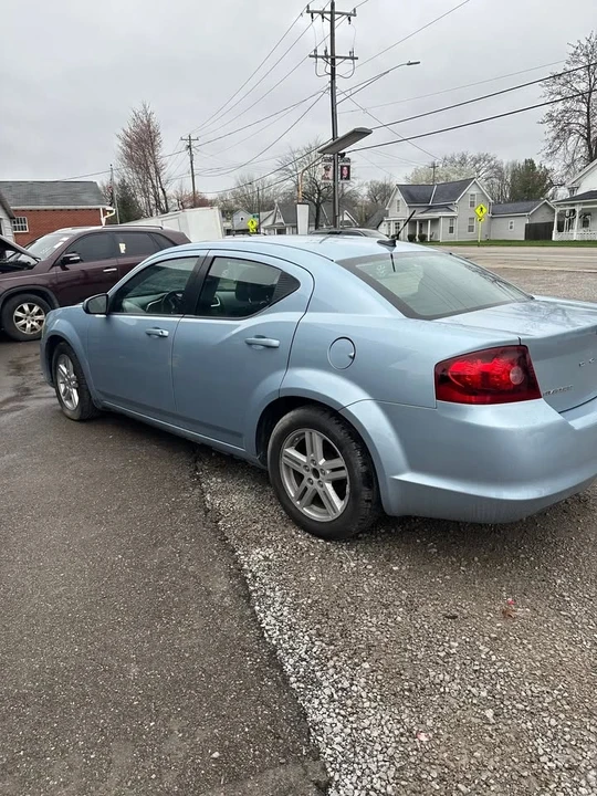 2013 Dodge Avenger Sedan - Image 6 of 9