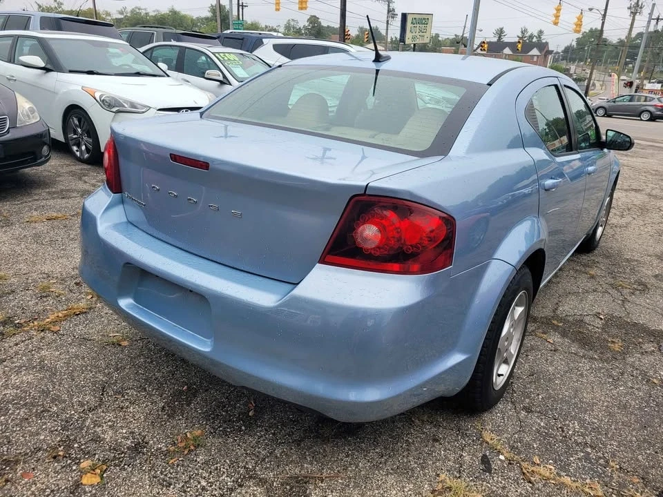 2013 Dodge Avenger Sedan - Image 3 of 11