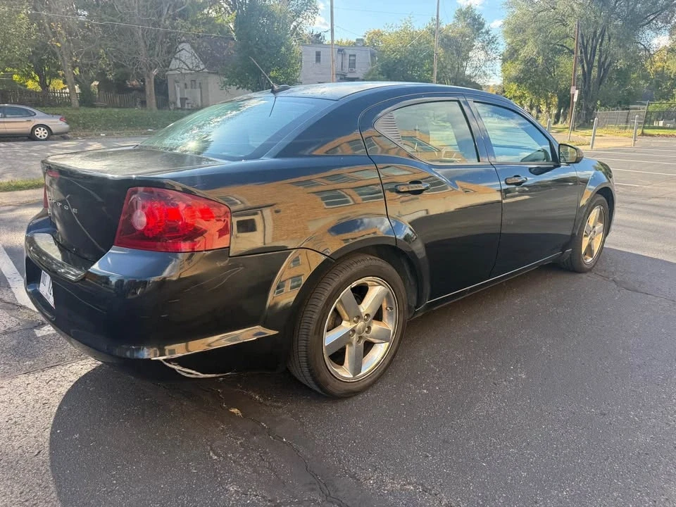 2013 Dodge Avenger Sedan - Image 5 of 8