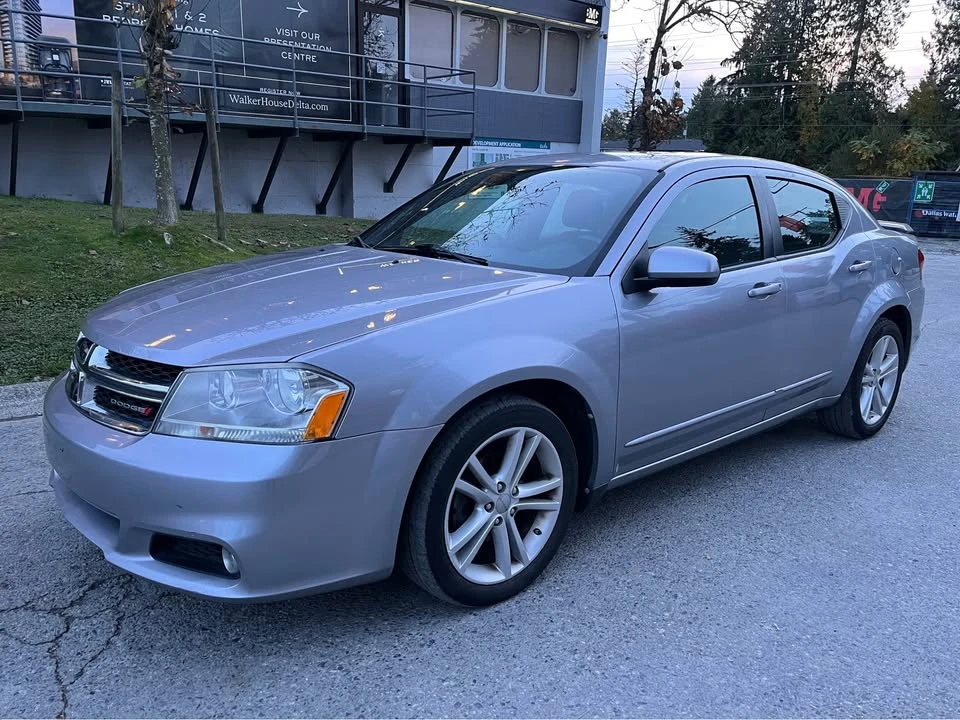 2013 Dodge Avenger Sedan - Image 6 of 16