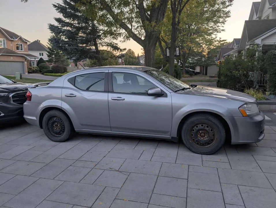 2013 Dodge Avenger Sedan - Image 4 of 7