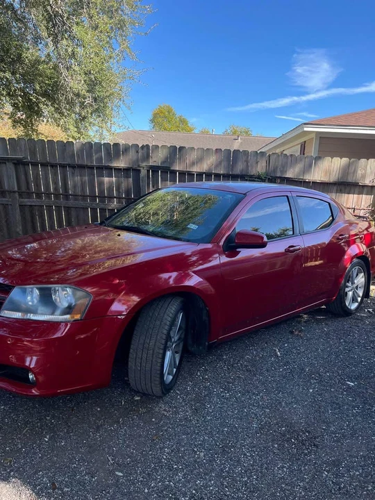 2013 Dodge Avenger Sedan - Image 2 of 12