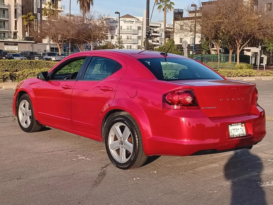 2013 Dodge Avenger Sedan - Image 7 of 20