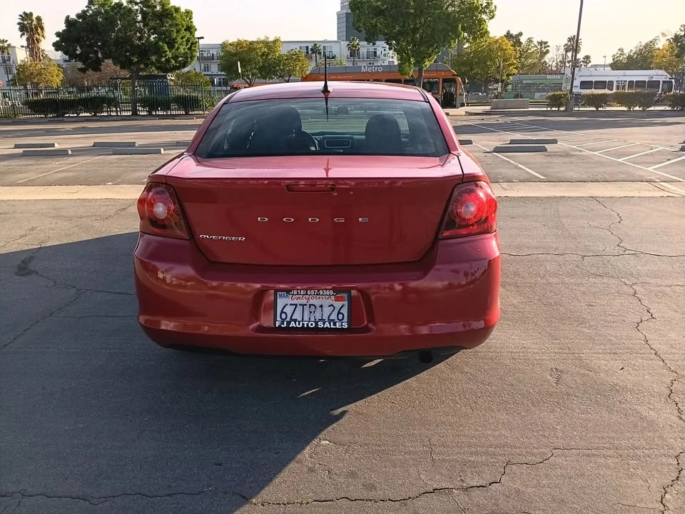 2013 Dodge Avenger Sedan - Image 9 of 20
