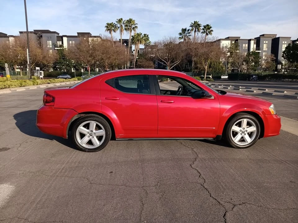 2013 Dodge Avenger Sedan - Image 5 of 20