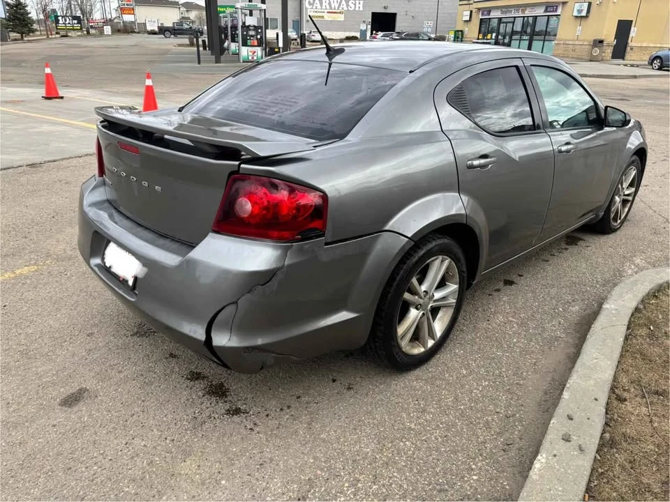 2013 Dodge Avenger Sedan - Image 2 of 9