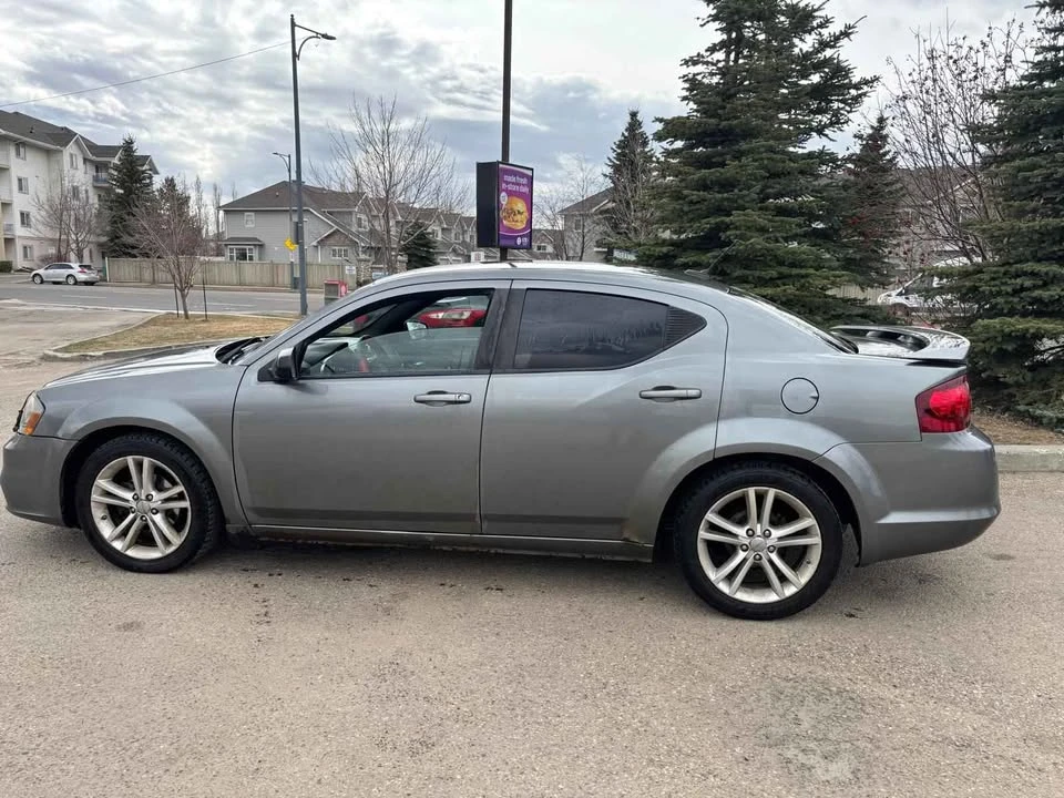 2013 Dodge Avenger Sedan - Image 7 of 9