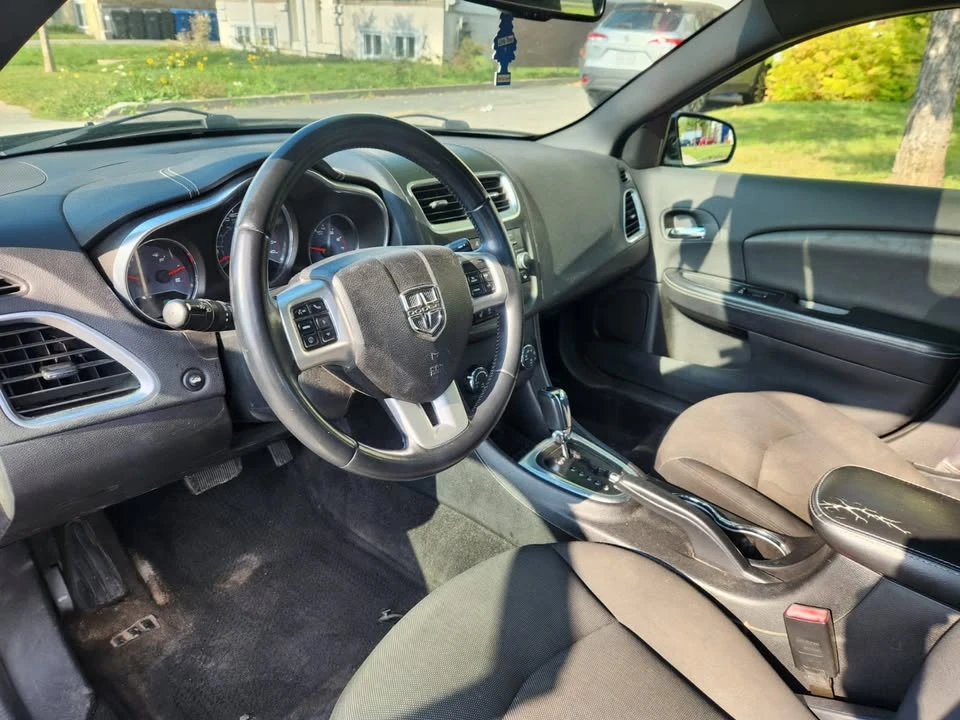 2013 Dodge Avenger Sedan - Image 7 of 16