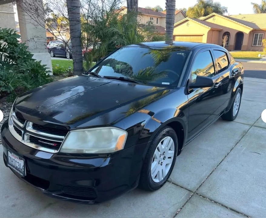 2013 Dodge Avenger Sedan - Image 2 of 9
