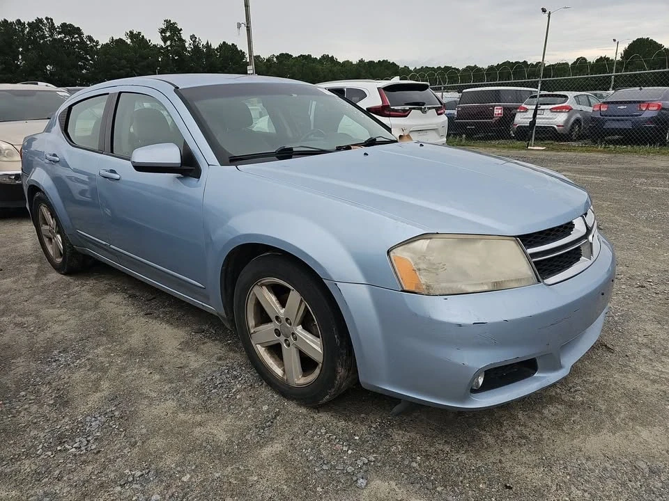 2013 Dodge Avenger Sedan - Image 3 of 4