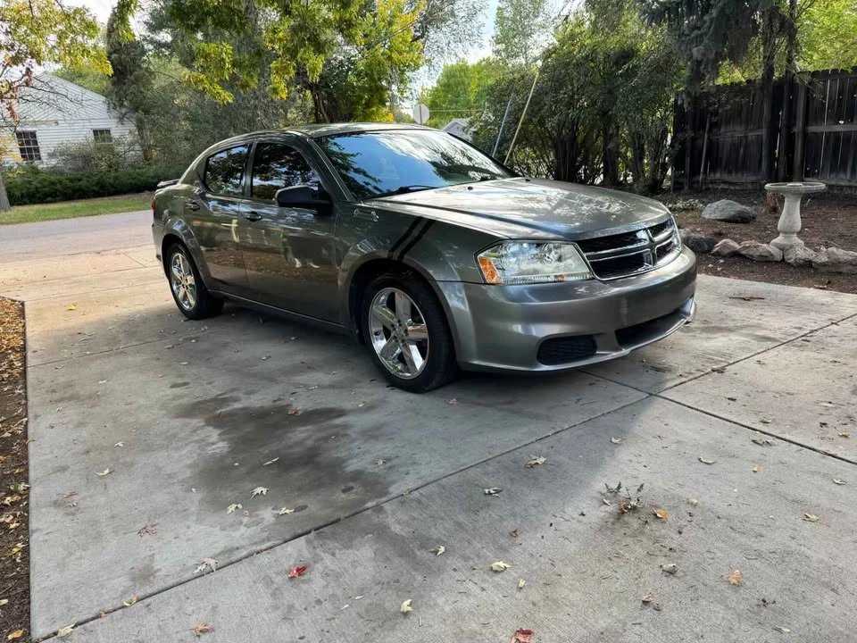2013 Dodge Avenger Sedan - Image 2 of 11