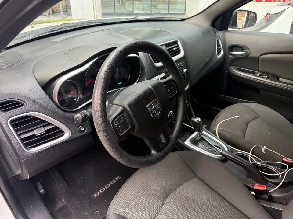 2013 Dodge Avenger Sedan - Image 5 of 9