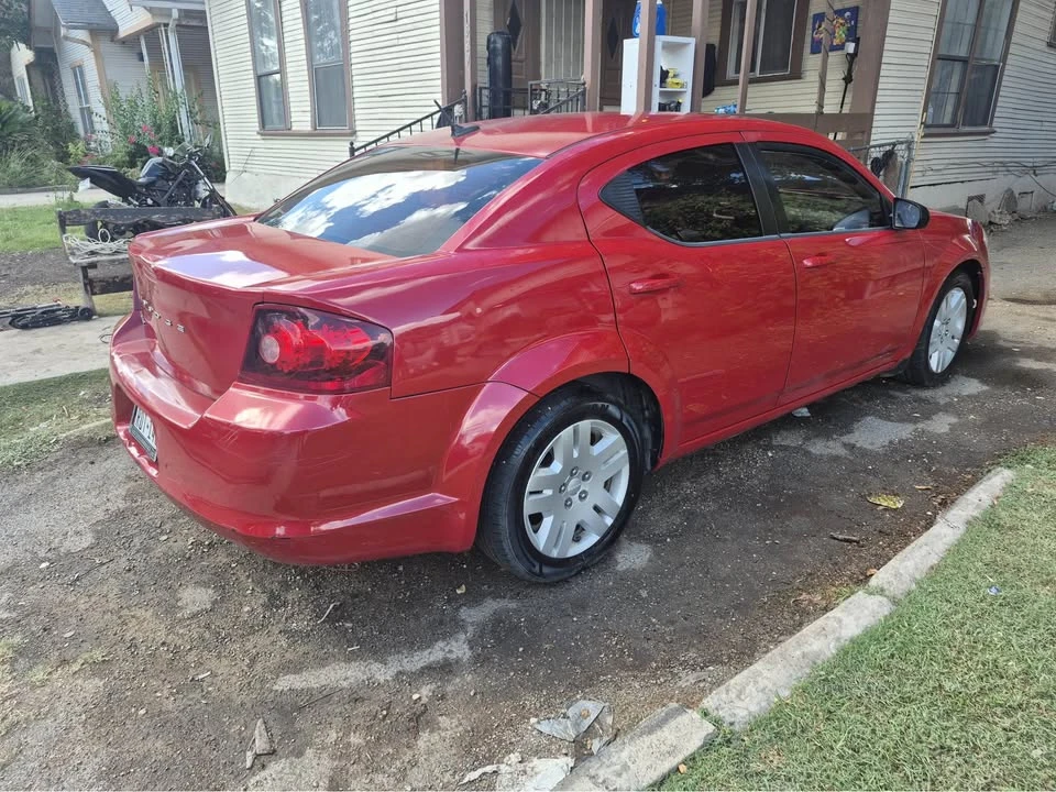 2013 Dodge Avenger Sedan - Image 3 of 7