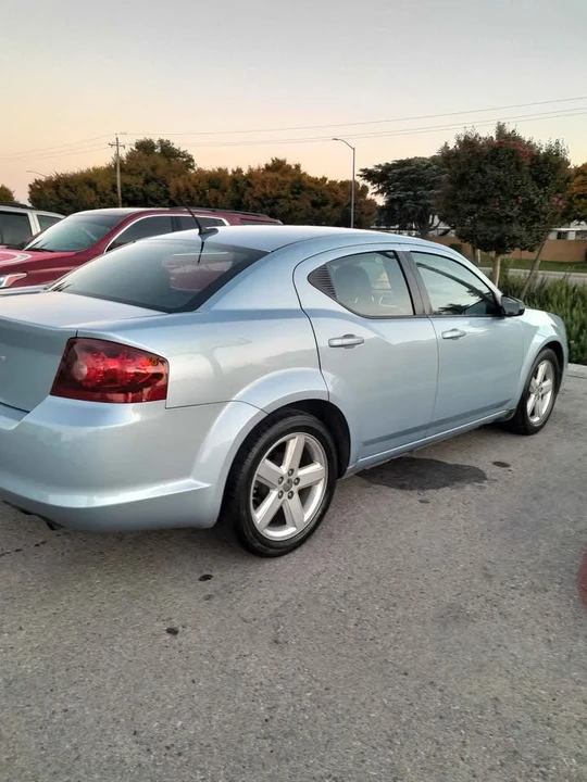 2013 Dodge Avenger Sedan - Image 5 of 10
