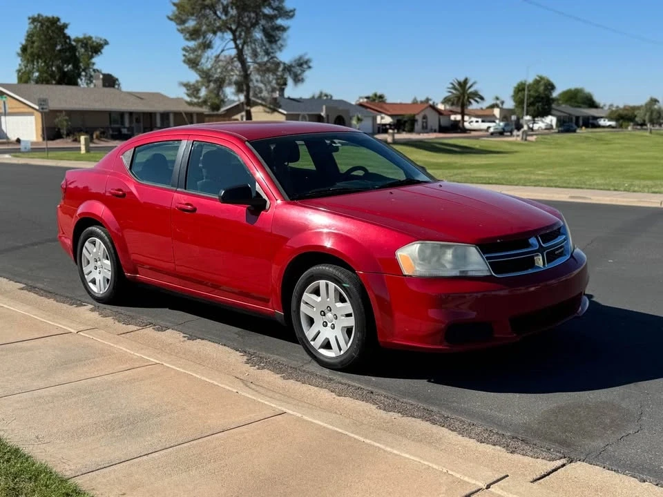 2013 Dodge Avenger Sedan - Image 2 of 5