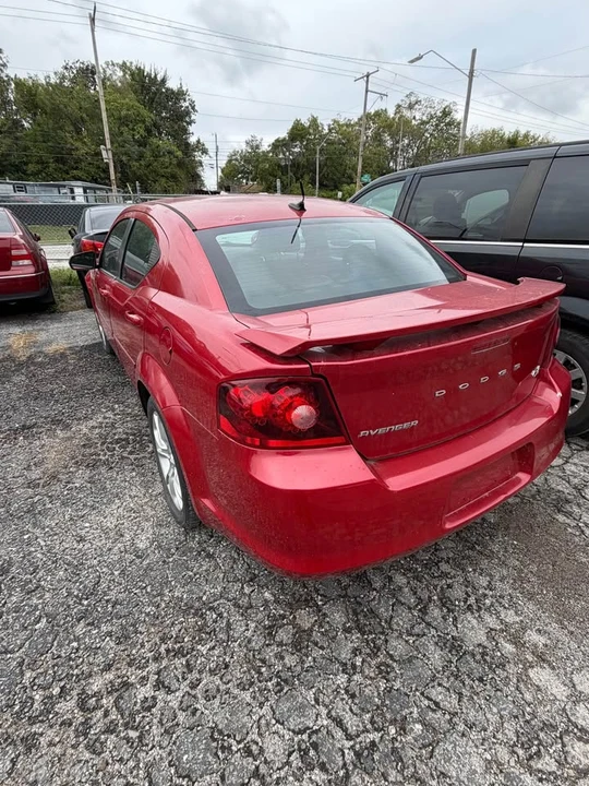 2013 Dodge Avenger Sedan - Image 4 of 9