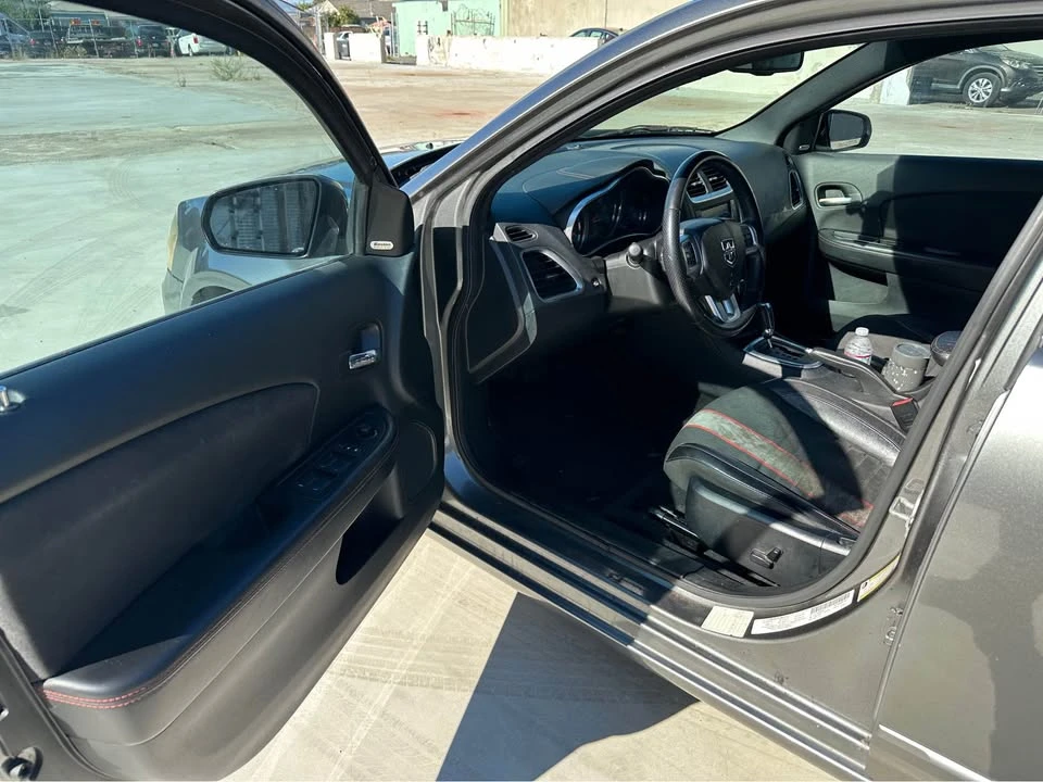 2013 Dodge Avenger Sedan - Image 5 of 12
