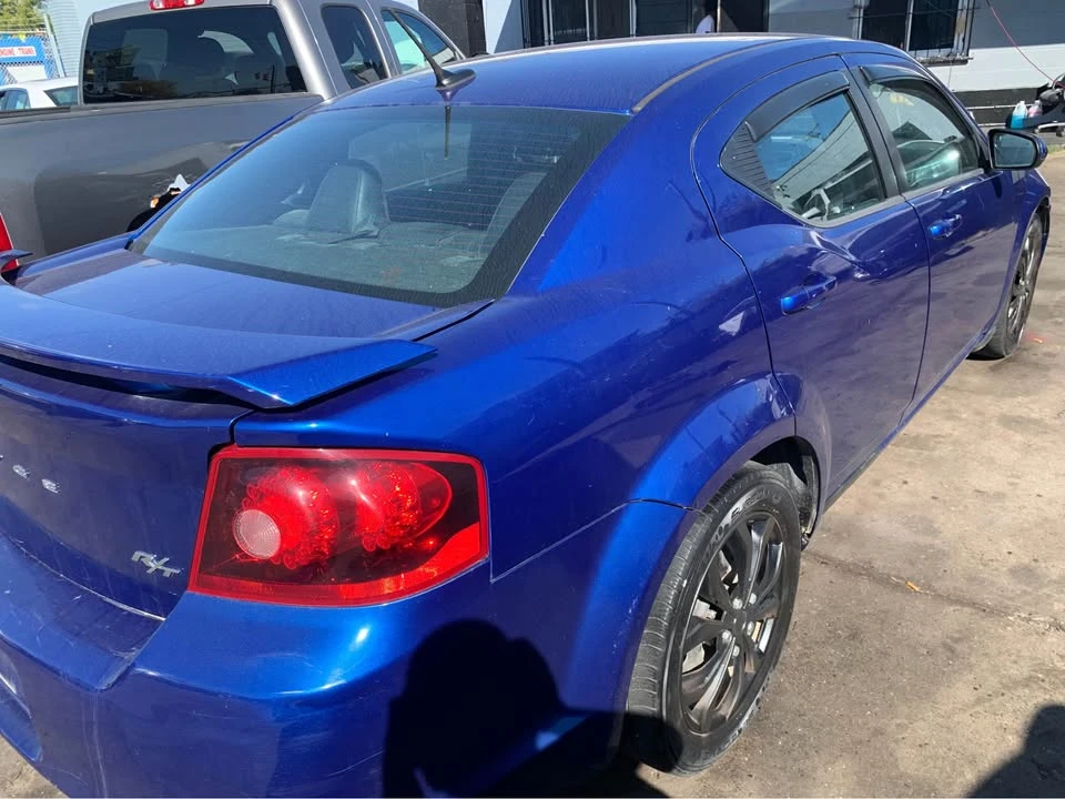 2013 Dodge Avenger Sedan - Image 4 of 8