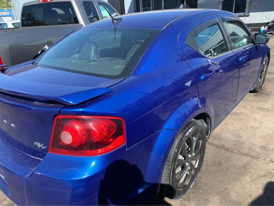 2013 Dodge Avenger Sedan - Image 4 of 8