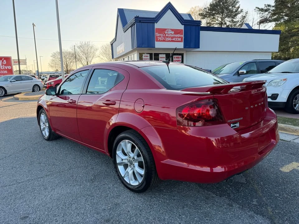 2013 Dodge Avenger Sedan - Image 3 of 20