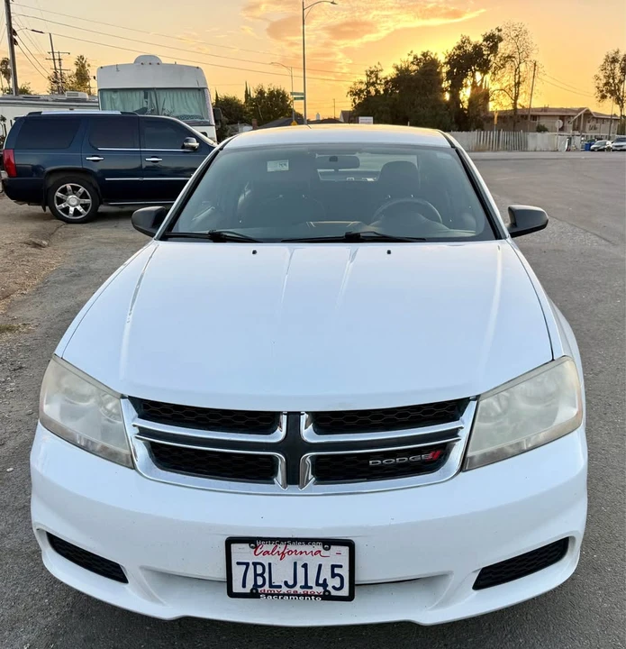 2013 Dodge Avenger Sedan - Image 3 of 12
