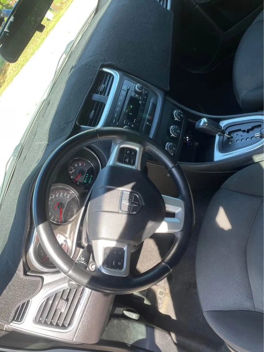 2013 Dodge Avenger Sedan - Image 7 of 9