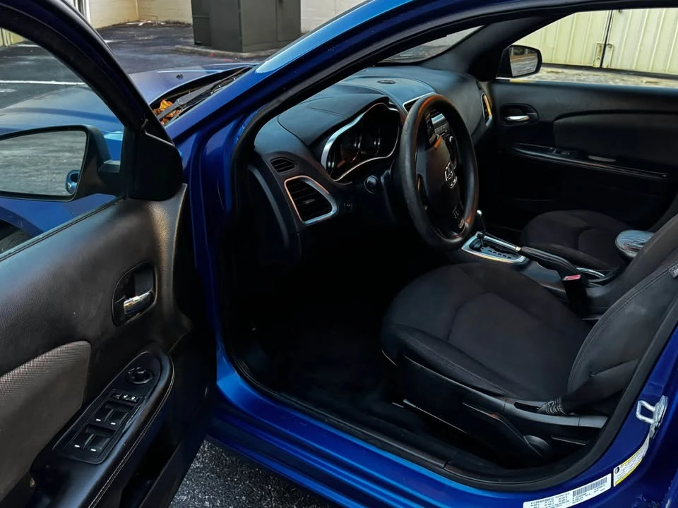 2013 Dodge Avenger Sedan - Image 7 of 12