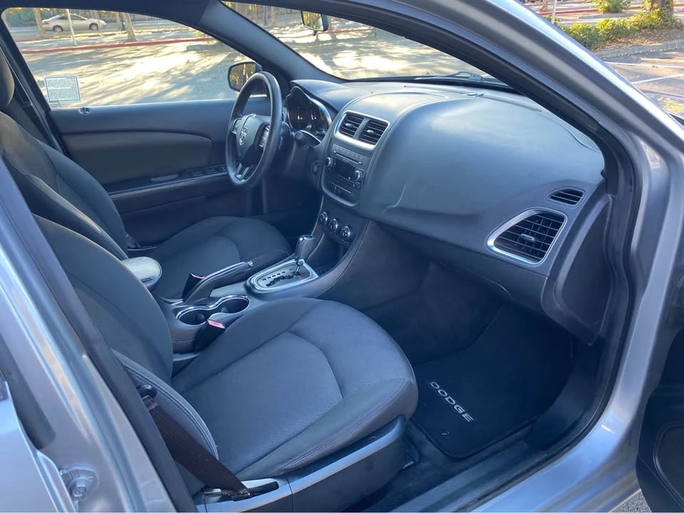 2013 Dodge Avenger Sedan - Image 9 of 12