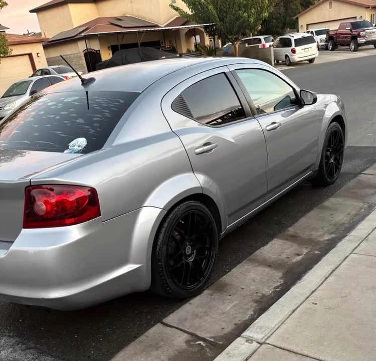 2013 Dodge Avenger Sedan - Image 3 of 3